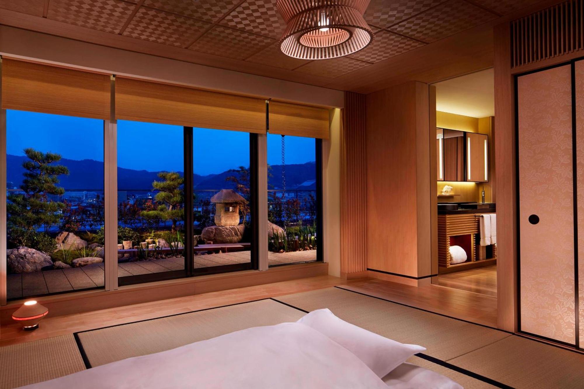 The Ritz-Carlton Kyoto Hotel Phòng bức ảnh